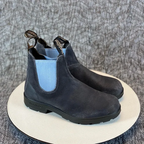 Blundstone | Shoes | Blundstone 229 Chelsea Boots Womens | Poshmark